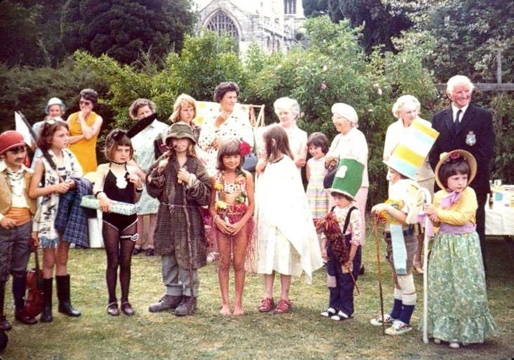 Garden fete at Glebe Farm