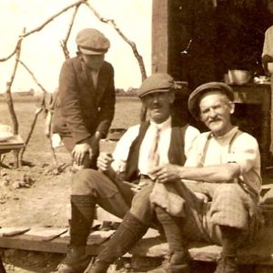 Harry Hudson (centre) - Copmanthorpe village carrier